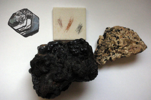 Couleur des traces de minéraux (hématite, goethite et magnétite) sur céramique