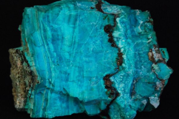 Chrysocolle, silicate hydraté de cuivre. Cu2-xAlx(H2-xSi2O5)(OH)4 · nH2O, Chili