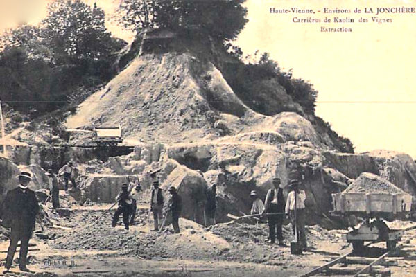 L’exploitation ancienne de la kaolinite dans la carrière de la Jonquère à Saint-Yriex la Perche.