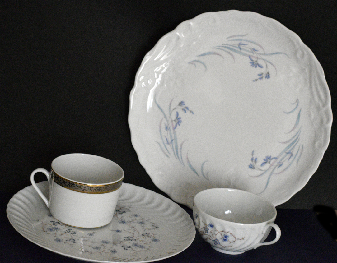 Exemples de vaisselle en porcelaine de Limoges.