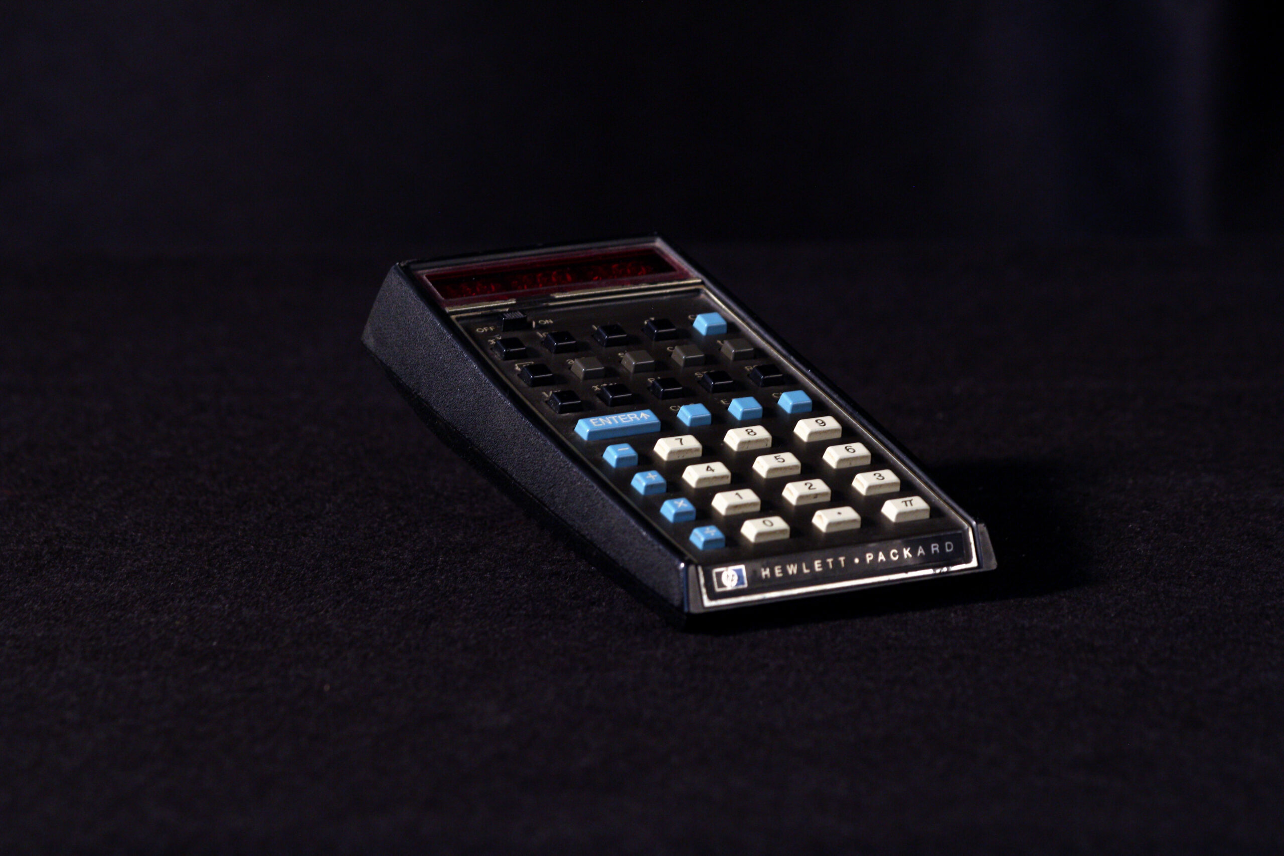 Calculatrice HP-35 vue 3/4