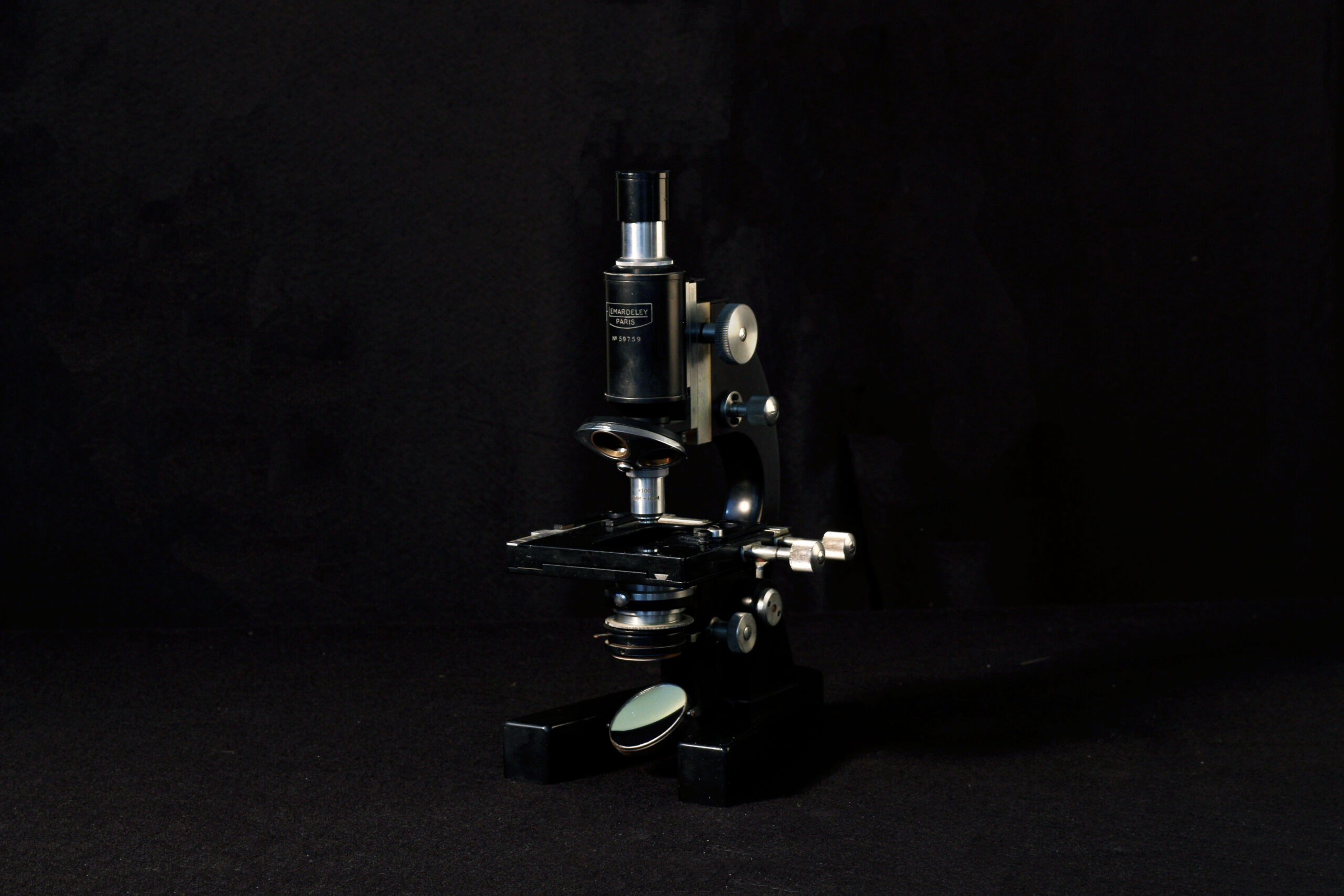 Microscope vue 3/4
